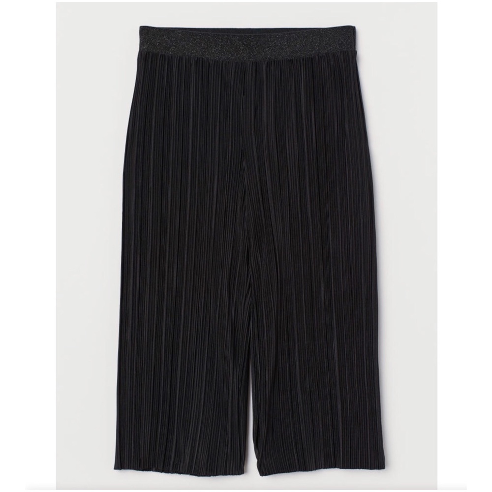 NWOT Girls H&M Black Pleated Culotte Pants